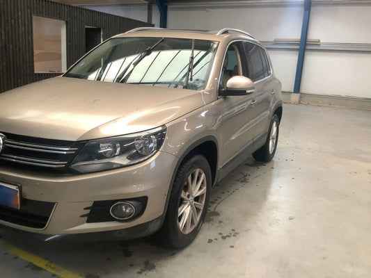 Volkswagen Tiguan 1.4 TSI Sport & Style BlueMotion Tech 2013 – снимка 2