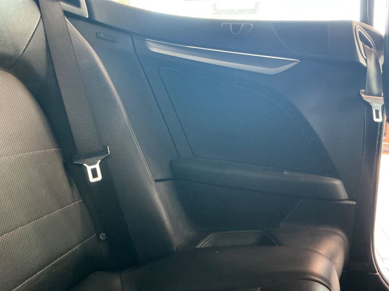 Mercedes-Benz E-Klasse E 250 CDI BlueEfficiency Avantgarde 2012 – снимка 38