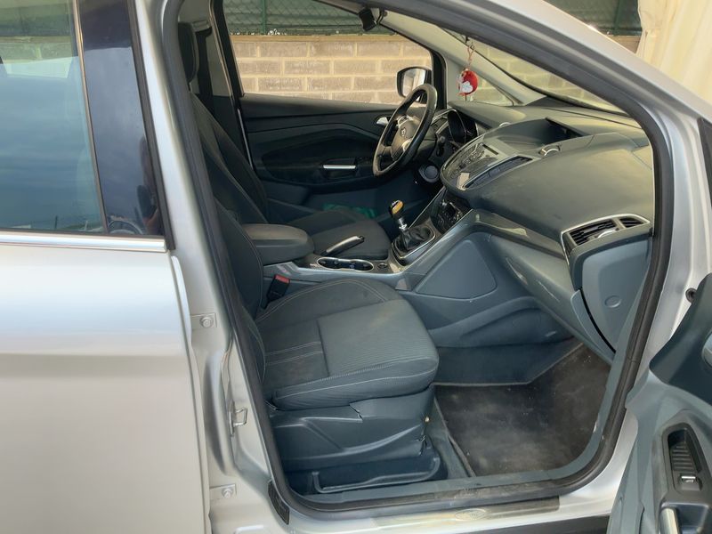 Ford C-Max 1.6 TDCi Titanium 2015 – снимка 16