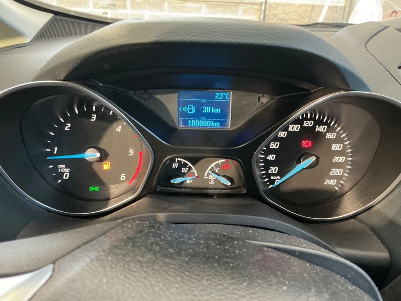 Ford C-Max 1.6 TDCi Titanium 2015 – снимка 18
