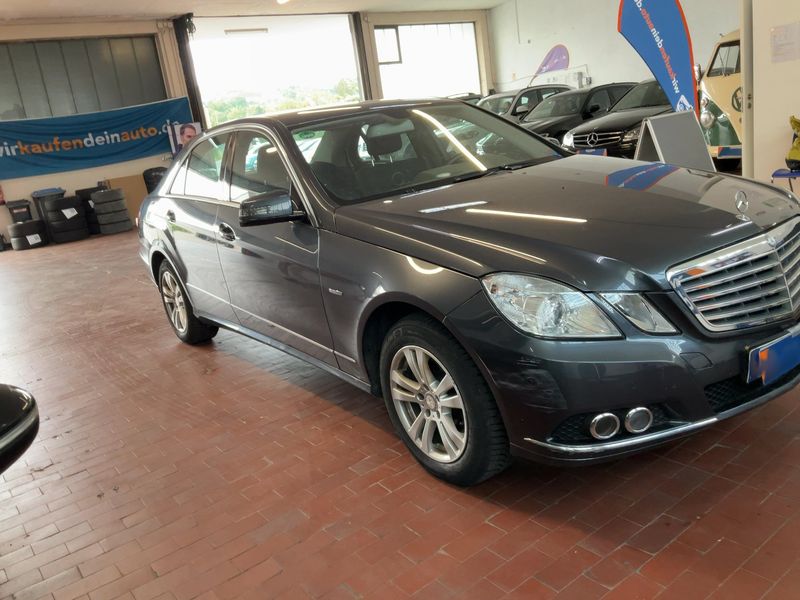Mercedes-Benz E-Klasse E 200 CGI BlueEfficiency Elegance 2009 – снимка 12