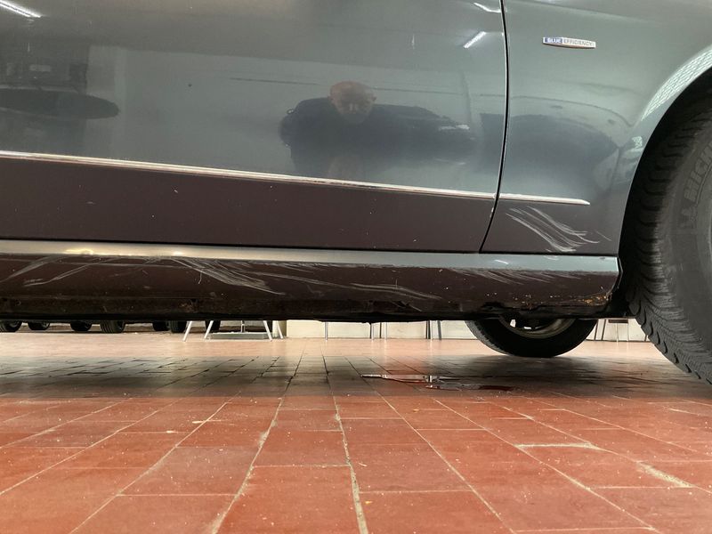 Mercedes-Benz E-Klasse E 200 CGI BlueEfficiency Elegance 2009 – снимка 22
