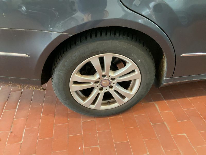 Mercedes-Benz E-Klasse E 200 CGI BlueEfficiency Elegance 2009 – снимка 9