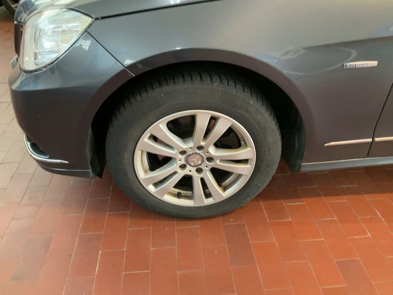 Mercedes-Benz E-Klasse E 200 CGI BlueEfficiency Elegance 2009 – снимка 3