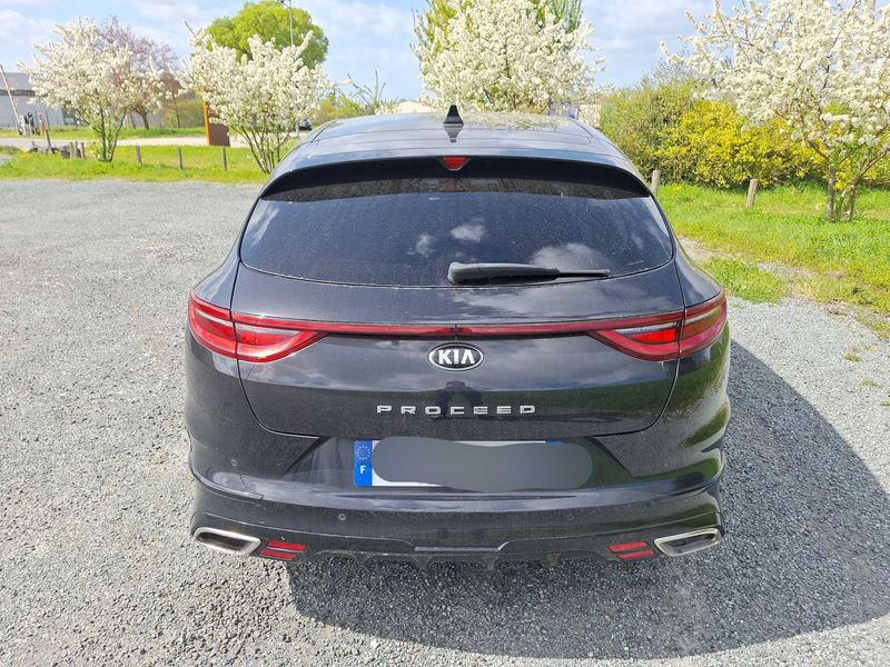 Kia pro_cee'd 1.6 TGDI GT 2019 – снимка 4