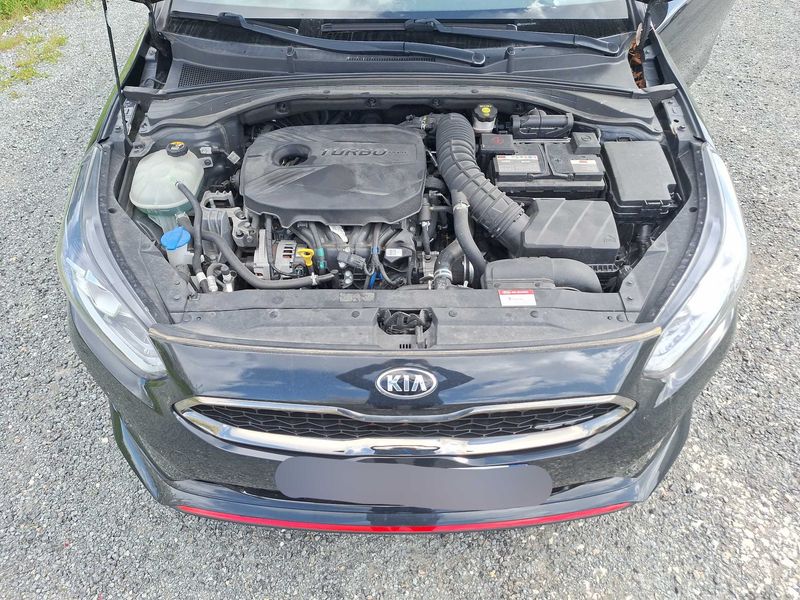 Kia pro_cee'd 1.6 TGDI GT 2019 – снимка 8