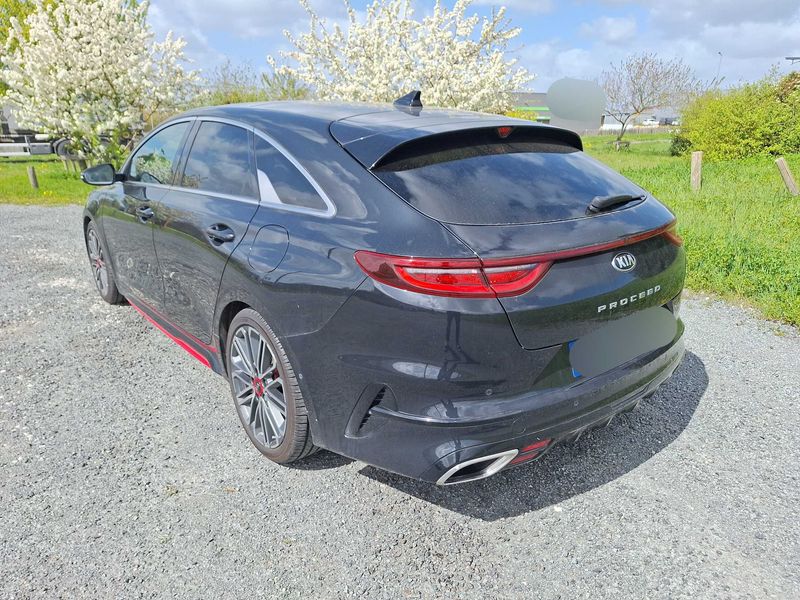 Kia pro_cee'd 1.6 TGDI GT 2019 – снимка 3