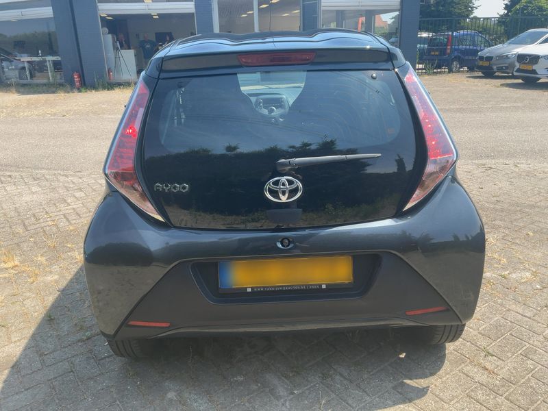 Toyota Aygo 1.0 X 2017 – снимка 7