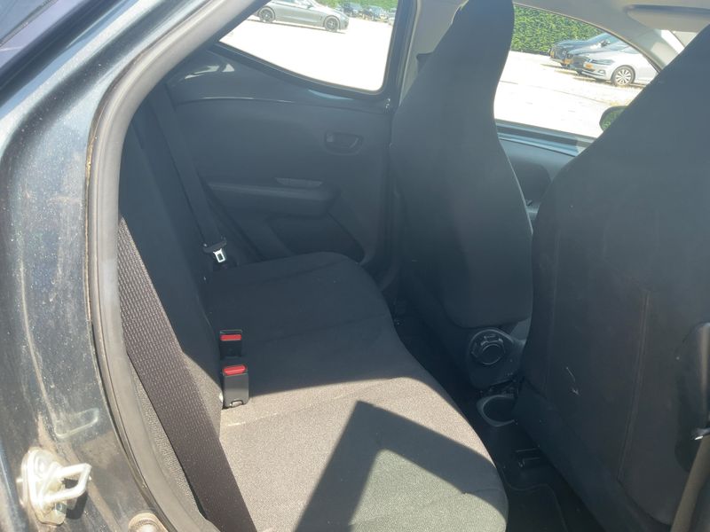 Toyota Aygo 1.0 X 2017 – снимка 19