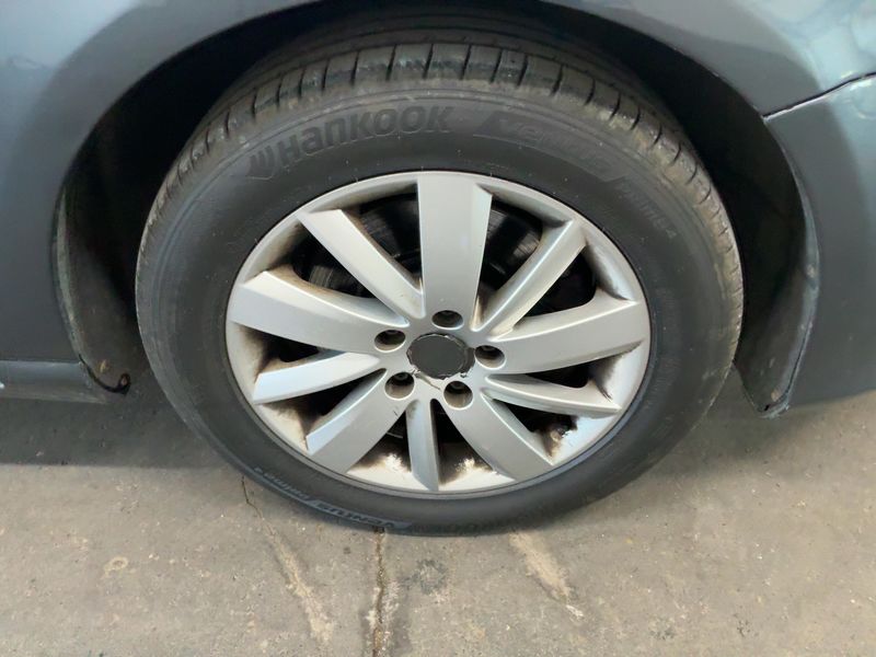 Volkswagen Passat 1.6 TDI Comfortline BlueMotion Tech 2013 – снимка 11
