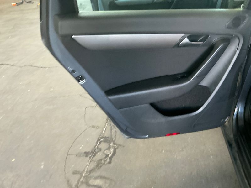 Volkswagen Passat 1.6 TDI Comfortline BlueMotion Tech 2013 – снимка на щета 49