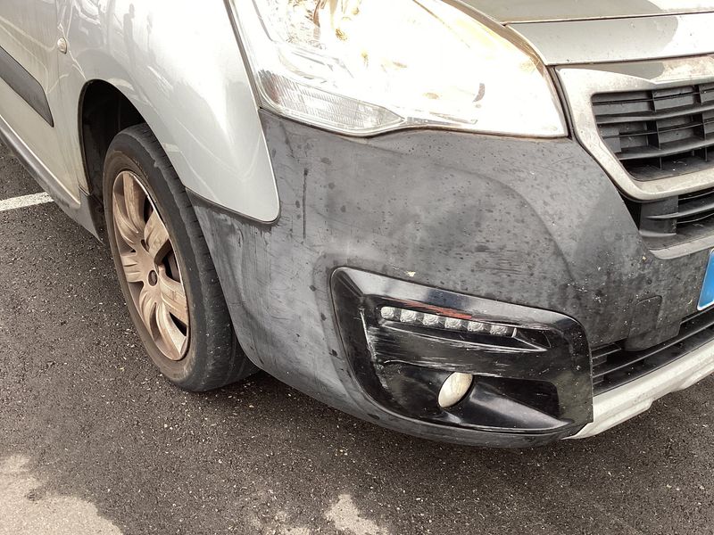 Peugeot Partner 1.6 Blue-HDi Outdoor 2017 – снимка 39