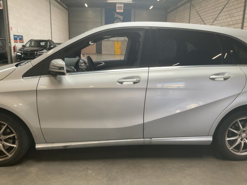 Mercedes-Benz B-Klasse B 200 Urban 2015 – снимка 4