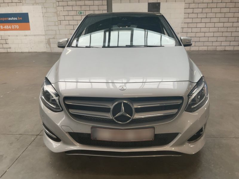 Mercedes-Benz B-Klasse B 200 Urban 2015 – снимка 14