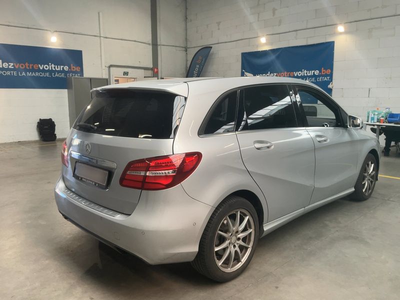Mercedes-Benz B-Klasse B 200 Urban 2015 – снимка 8