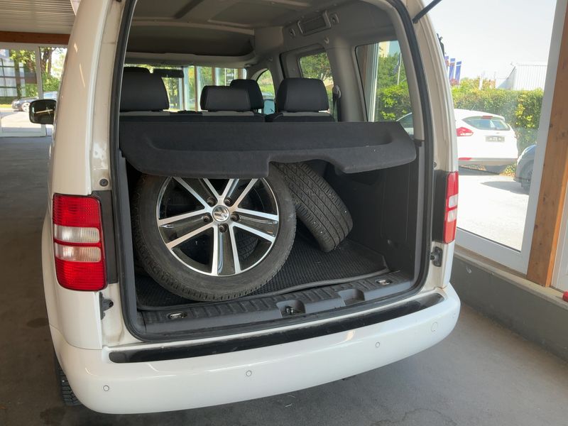 Volkswagen Caddy 1.6 TDI Edition30 2013 – снимка 16