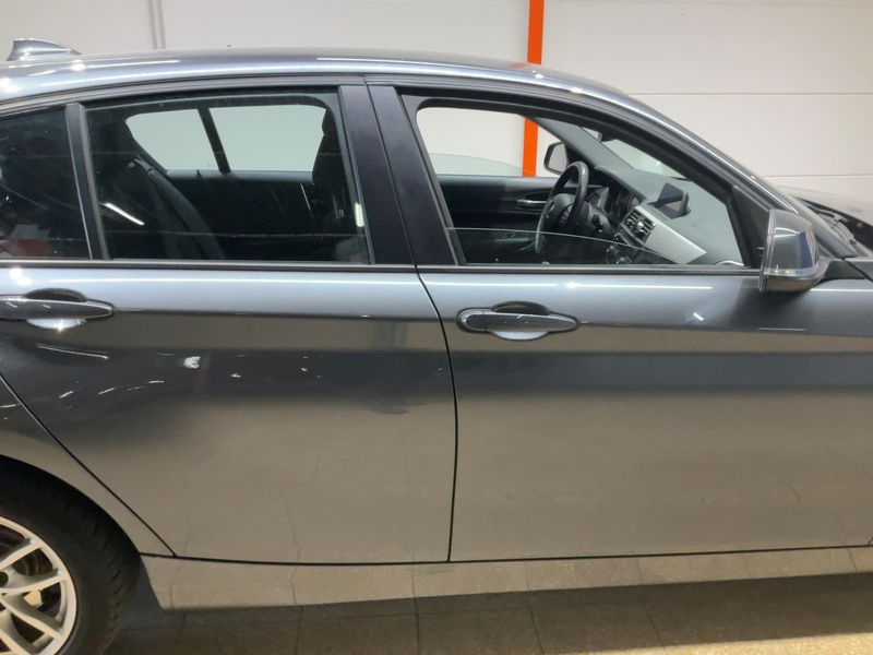BMW 1er 118i Advantage 2018 – снимка 10