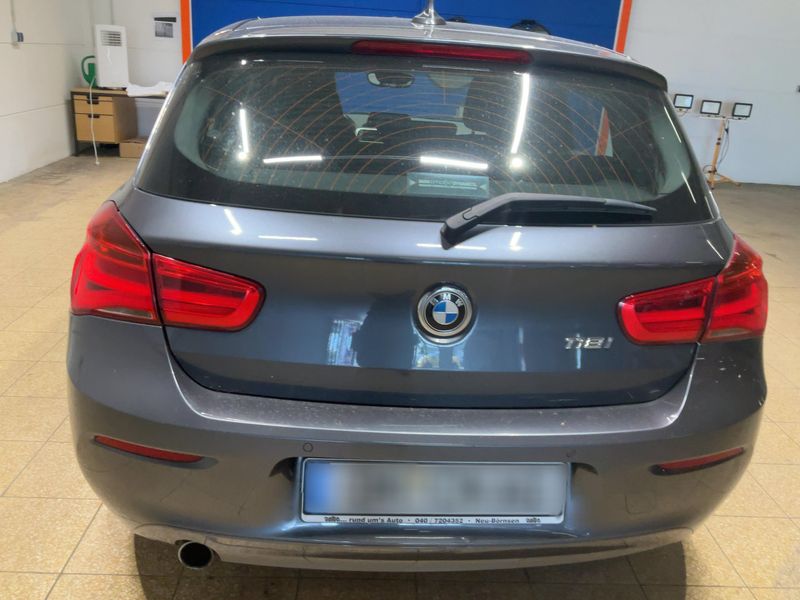 BMW 1er 118i Advantage 2018 – снимка 7