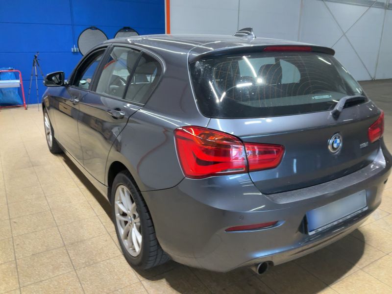 BMW 1er 118i Advantage 2018 – снимка 6