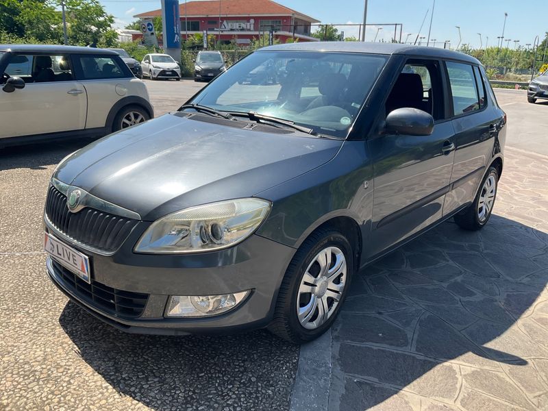 Skoda Fabia 1.2 TSI Style 2010 – снимка 1