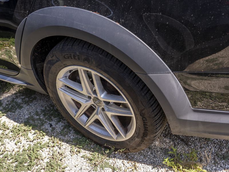 Audi A4 Allroad 2.0 TDI quattro 2018 – снимка 16