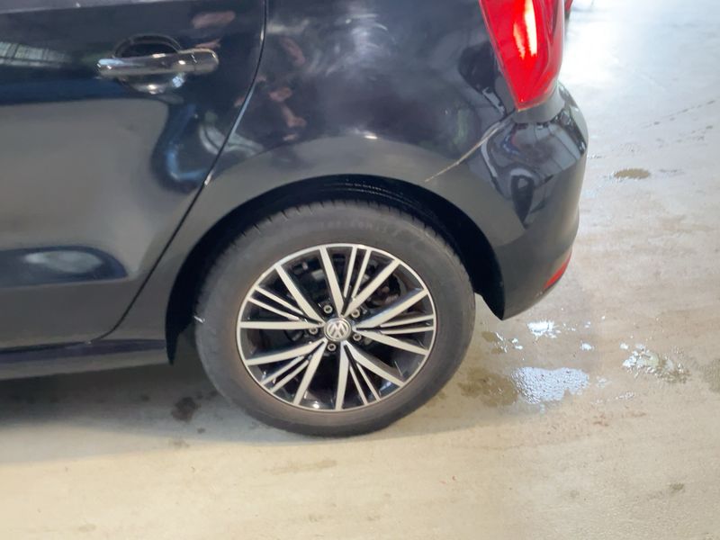 Volkswagen Polo 1.2 TSI Allstar BlueMotion Tech 2016 – снимка 5