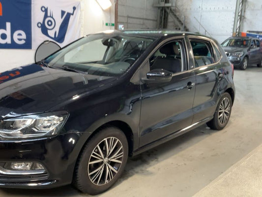 Volkswagen Polo 1.2 TSI Allstar BlueMotion Tech 2016 – снимка 2