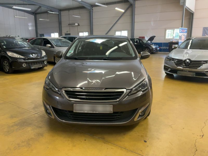 Peugeot 308 2.0 Blue-HDi Feline 2014 – снимка 14
