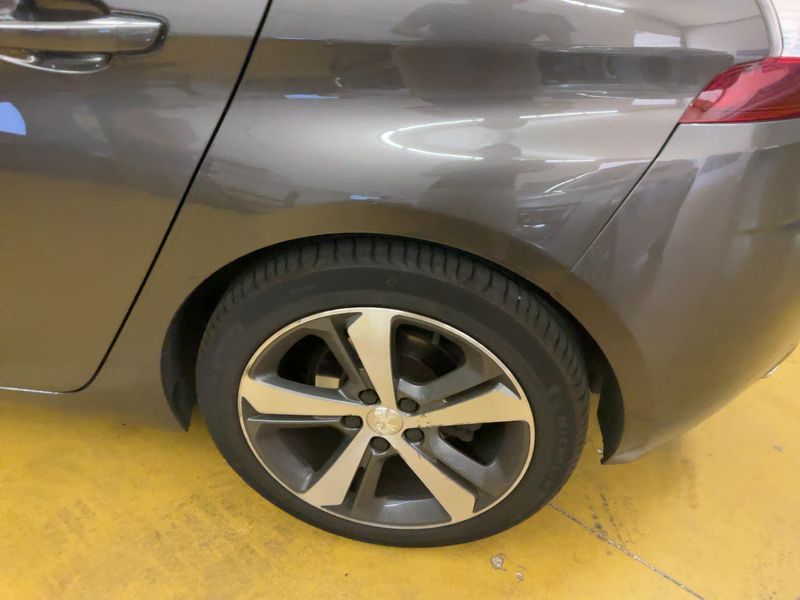 Peugeot 308 2.0 Blue-HDi Feline 2014 – снимка 5