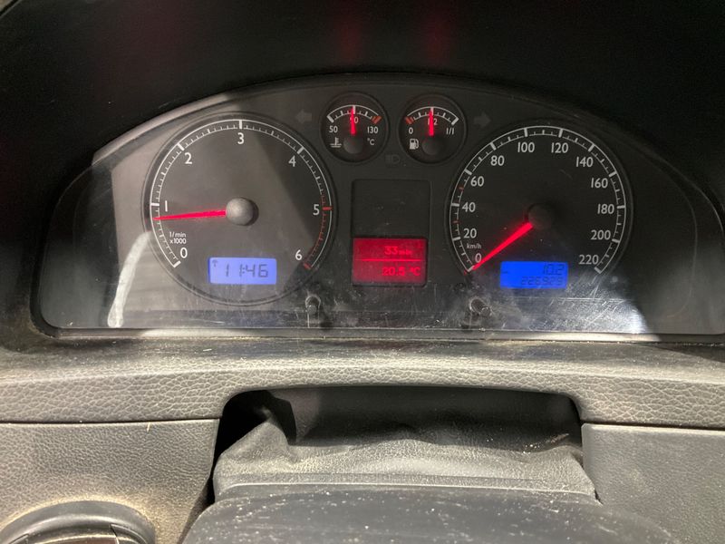 Volkswagen T5 Multivan 2.5 TDI Comfortline 2004 – снимка 18