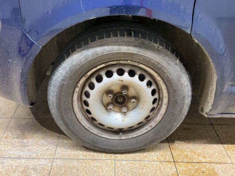 Volkswagen T5 Multivan 2.5 TDI Comfortline 2004 – снимка 3