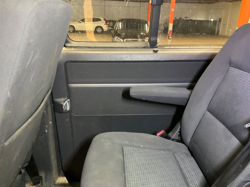 Volkswagen T5 Multivan 2.5 TDI Comfortline 2004 – снимка 35