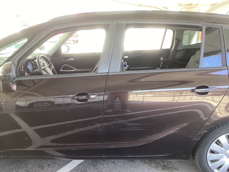 Opel Zafira Tourer 1.4 Turbo Selective 2013 – снимка 4