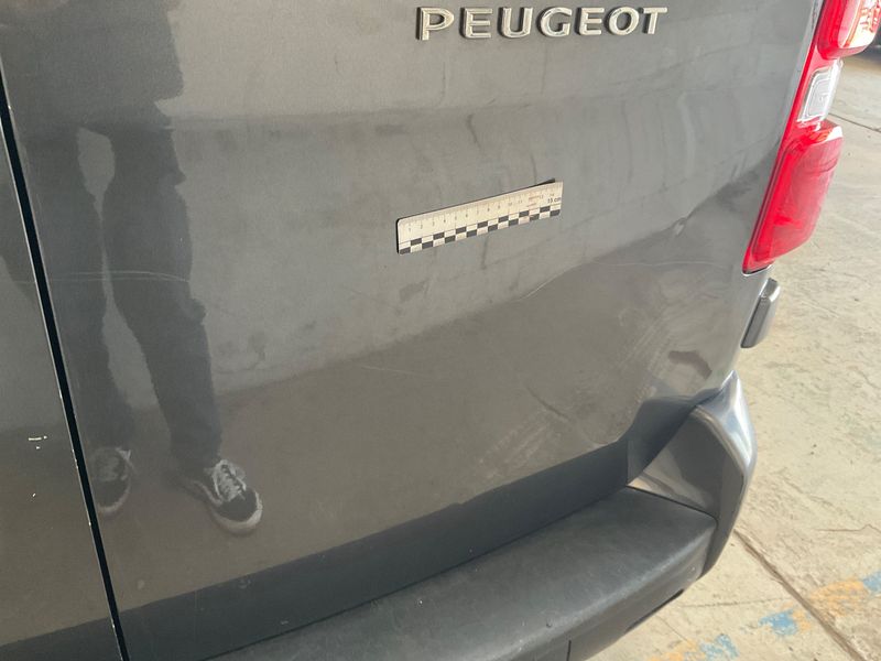 Peugeot Expert 2.0 Blue-HDi Asphalt L3 2020 – снимка 32
