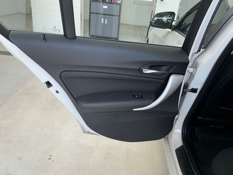 BMW 1er 116i 2012 – снимка 25