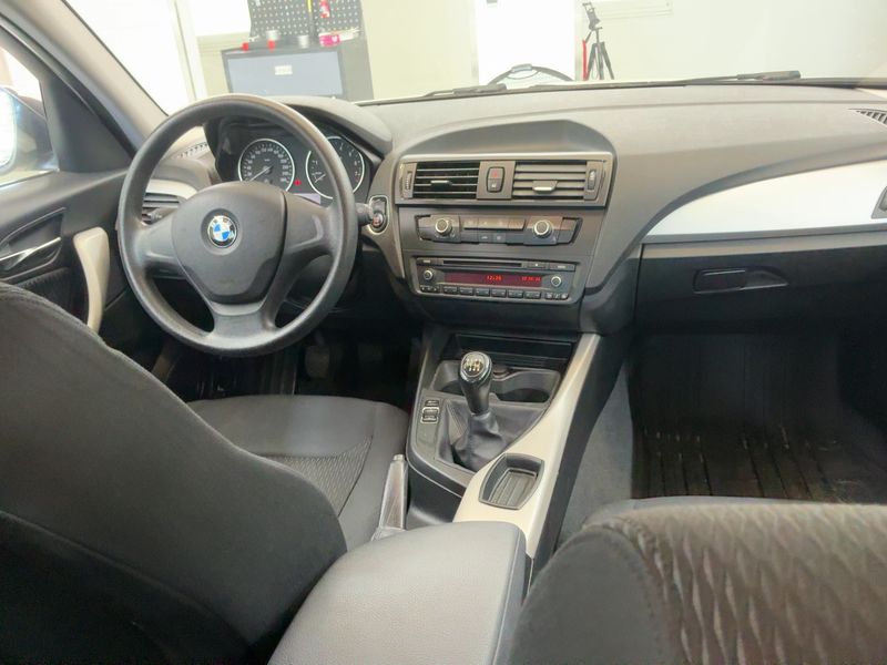 BMW 1er 116i 2012 – снимка 17