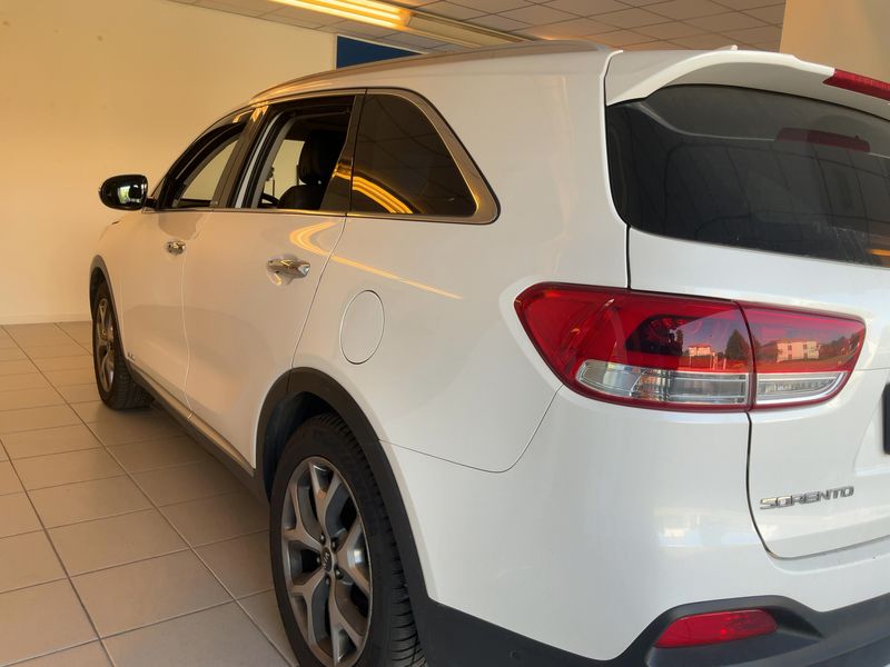 Kia Sorento 2.2 CRDi R 4WD 2017 – снимка 6