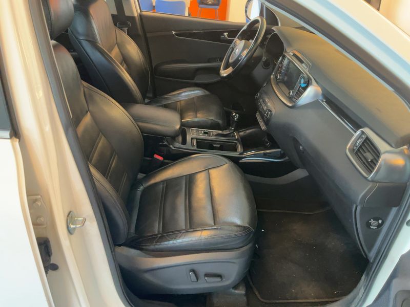 Kia Sorento 2.2 CRDi R 4WD 2017 – снимка 16