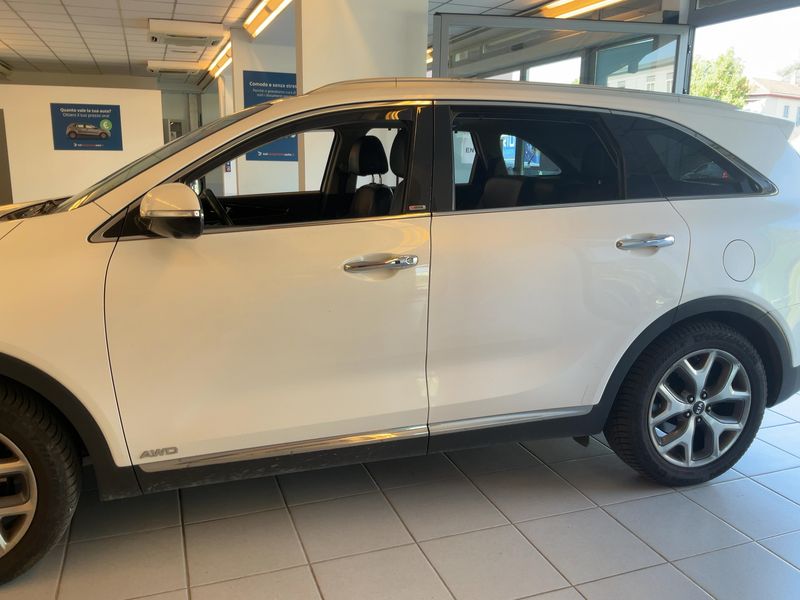 Kia Sorento 2.2 CRDi R 4WD 2017 – снимка 4