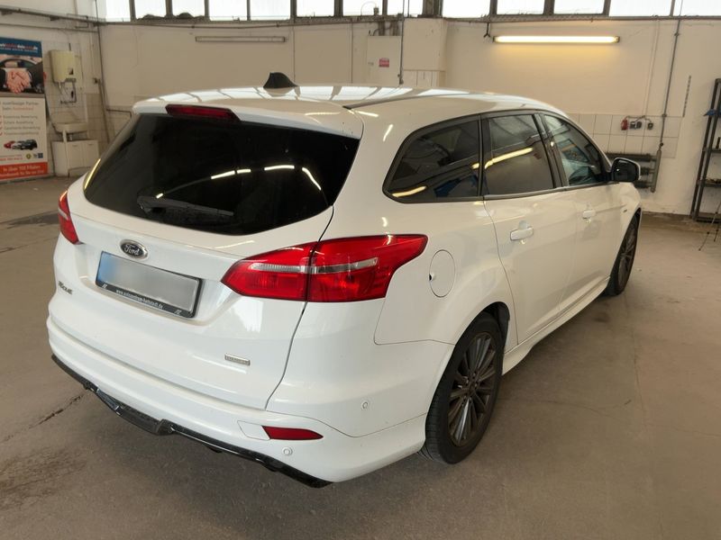 Ford Focus 1.0 EcoBoost ST-Line 2017 – снимка 8
