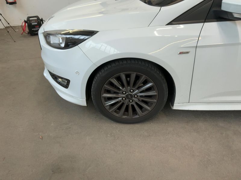 Ford Focus 1.0 EcoBoost ST-Line 2017 – снимка 3