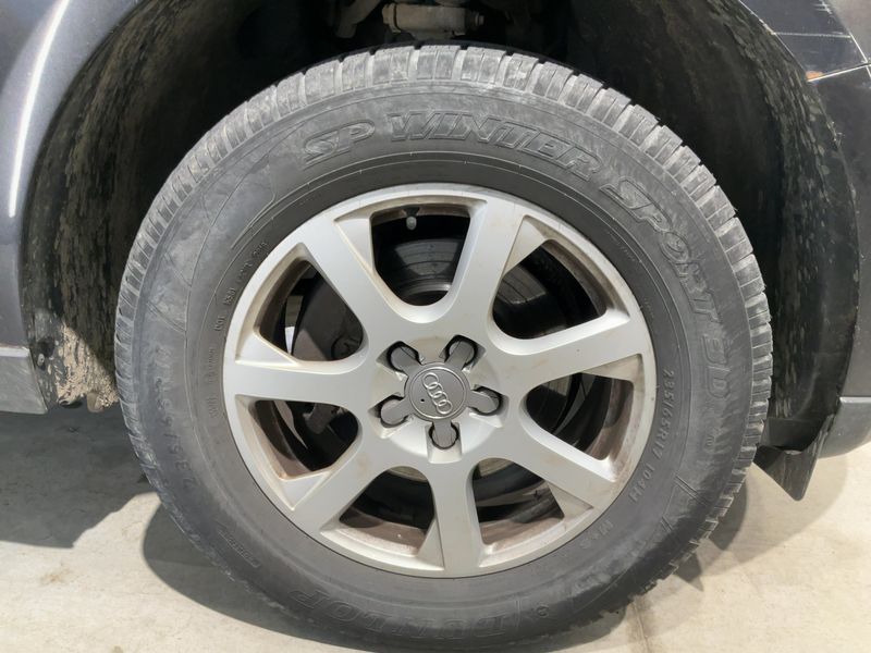 Audi Q5 2.0 TDI quattro 2009 – снимка 11