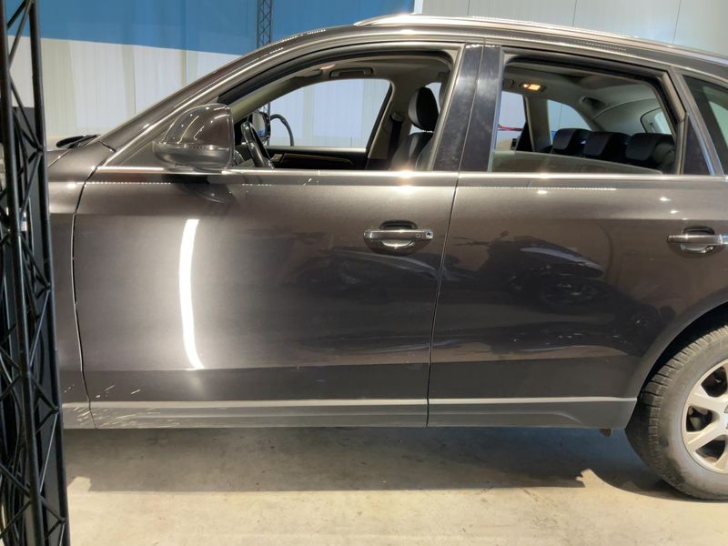Audi Q5 2.0 TDI quattro 2009 – снимка 4