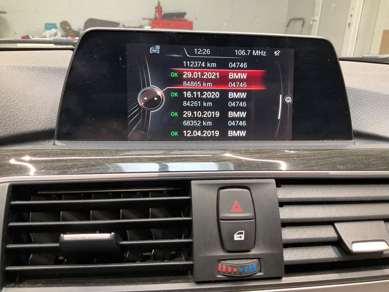 BMW 3er 330d xDrive Sport Line 2015 – снимка 24