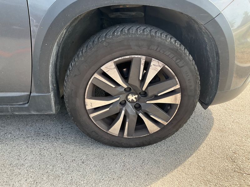 Peugeot 2008 1.6 Blue-HDi Allure 2017 – снимка 11