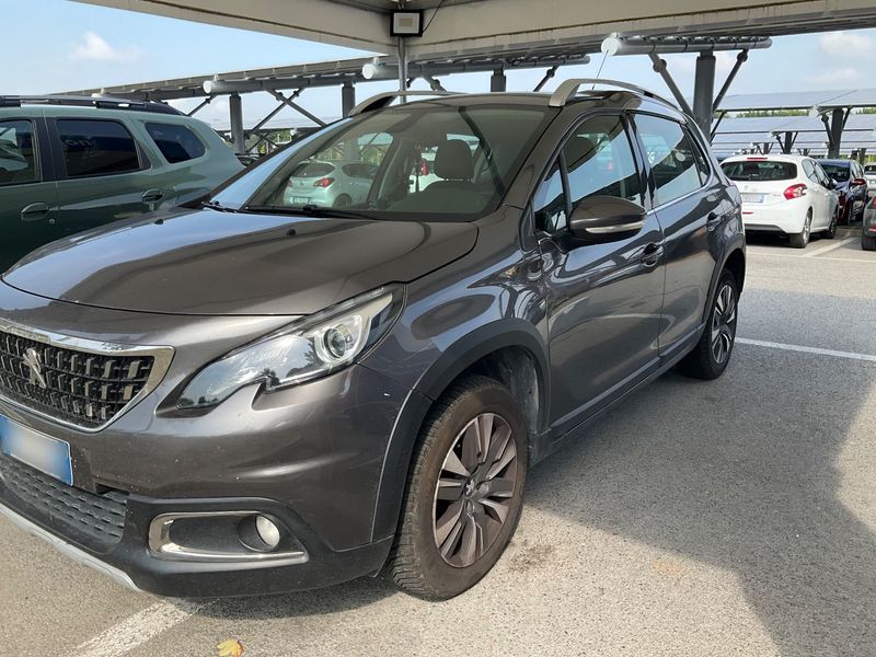 Peugeot 2008 1.6 Blue-HDi Allure 2017 – снимка 2