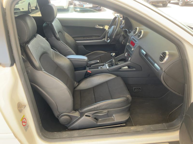 Audi A3 1.6 TDI Ambition 2009 – снимка 16