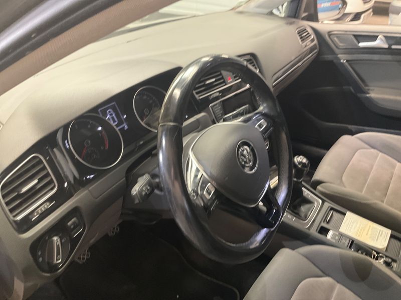 Volkswagen Golf VII 2.0 TDI Carat 4Motion BlueMotion Tech 2014 – снимка 26