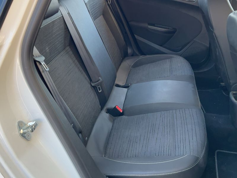 Opel Astra 1.6 CDTI DPF Selective 2015 – снимка 19