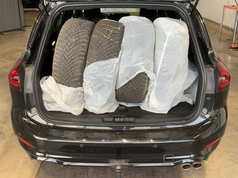 Ford Focus 1.0 EcoBoost Mild-Hybrid ST-Line 2023 – снимка 16